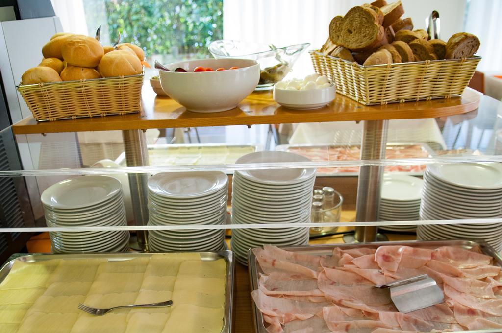 Hotel Simi Lan Lignano Sabbiadoro Zewnętrze zdjęcie